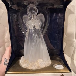 MerryBrite Lighted Acrylic Angel Christmas Decoration – Battery Operated – New