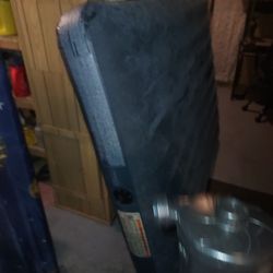 Full Size INTEX BLOW UP MATTRESS BRAND NEW WITH BLOW UP MOTER INCLUDED ONLY 20$