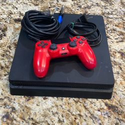 PS4 Slim 