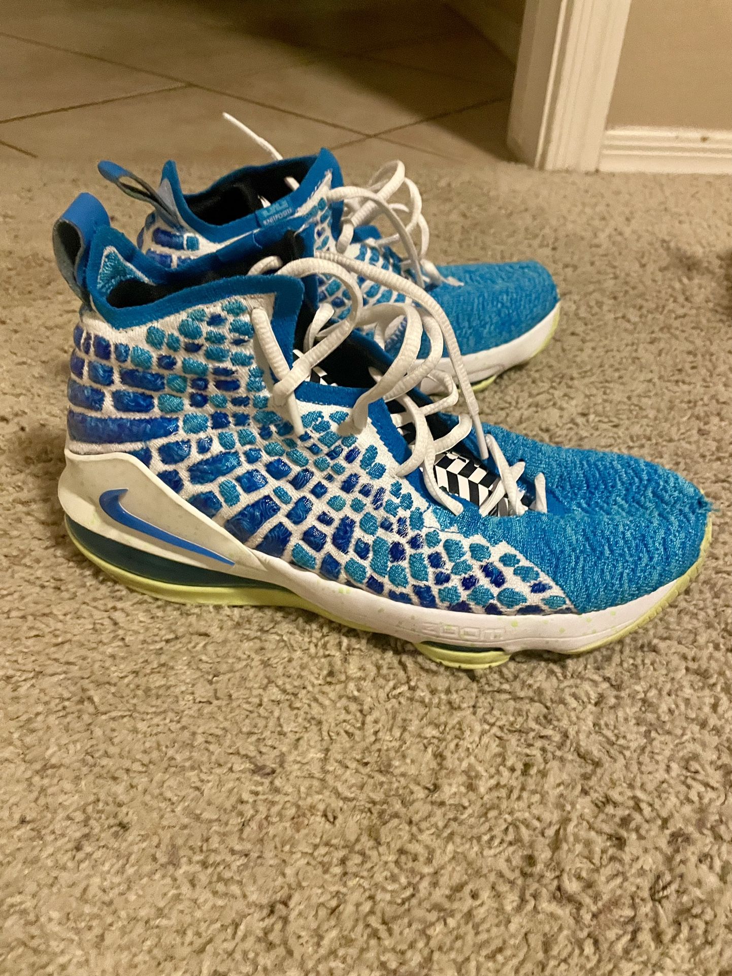 nike lebron 17 “sprite”