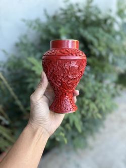 VINTAGE ASIAN CHINESE RED CINNABAR CARVED FLORAL VASE BLUE ENAMEL 