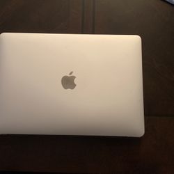 MacBook Air 13”