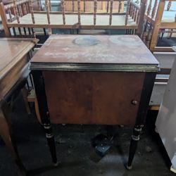 Antique Sewing Machine 