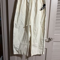 Future Collective Women's Wide Leg Trousers Plus Size MCream