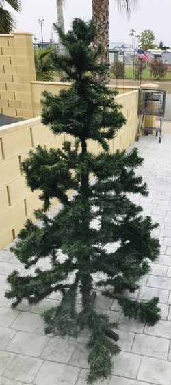 Beautiful Fake Christmas Xmas Tree