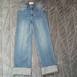 HOLLY STRAIGHT LEG JEAN