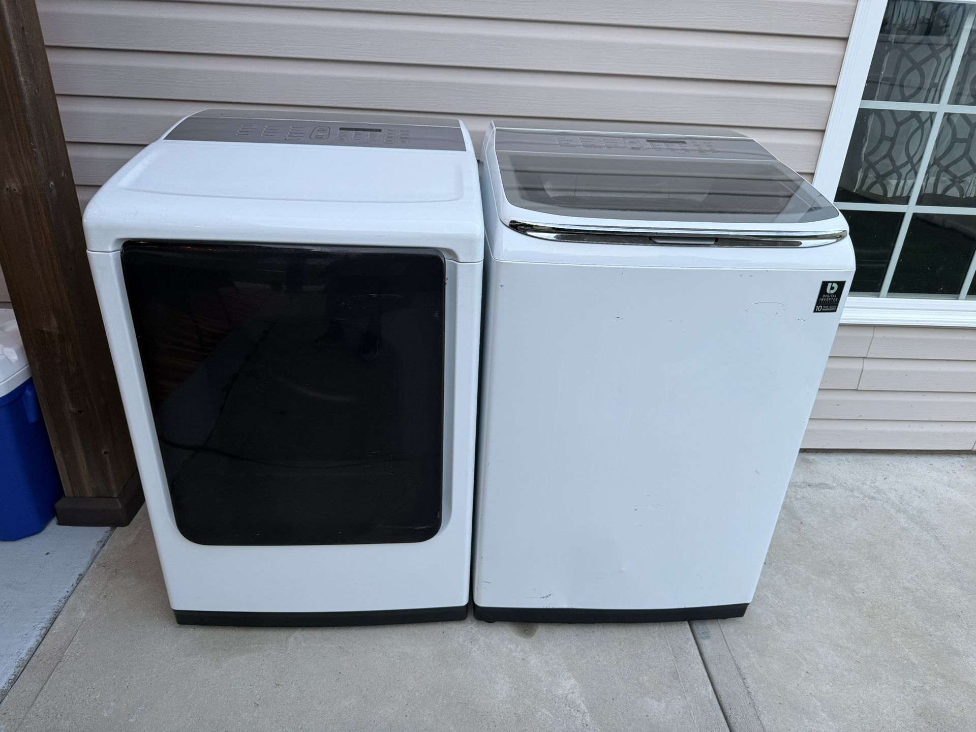 Newer XL Samsung Glass top Dual washer And Electric Glass Door Dryer - Delivery Available