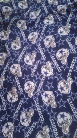 Handmade fleece blanket with boarding