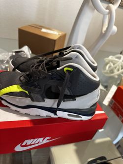 Bo Jackson’s Size 5.5