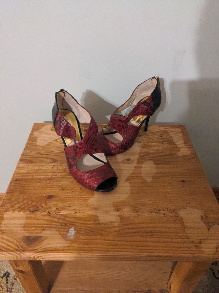 Michael Kors Women's Berkley Sandal Size 6 Cross Strap High Heel Red Snakeskin
