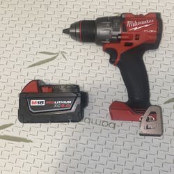 Milwaukee M18 FUEL 18V Lithium-Ion Brushless Cordless 1/2 in. Hammer Drill/Driver