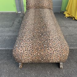 Antique Chase Lounge