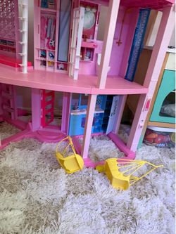 Barbie dream house