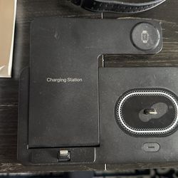 Apple Thunderbolt Lightning Charging Docking Station