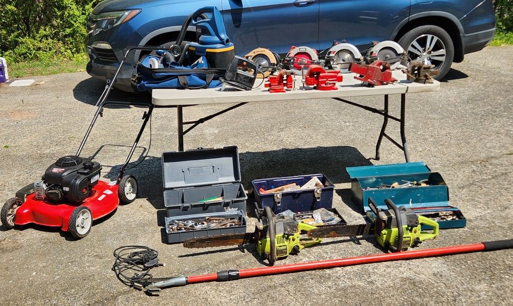 Tools - A Grip'O'Tools - Let's of Galdarn Tools - Get Ya Some Tools!!!