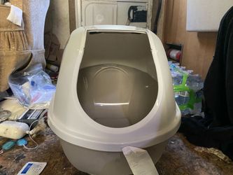 Kitty litter box new