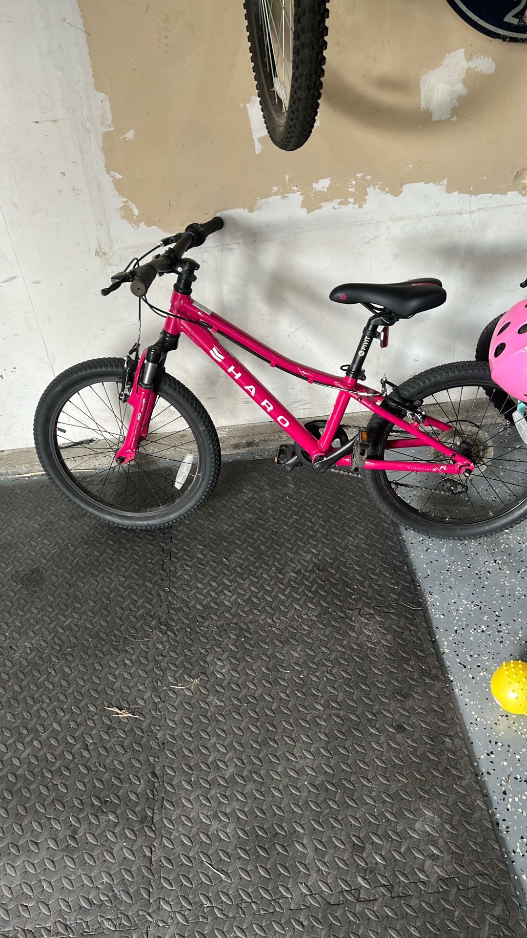 Haro FL20 Girls Bike