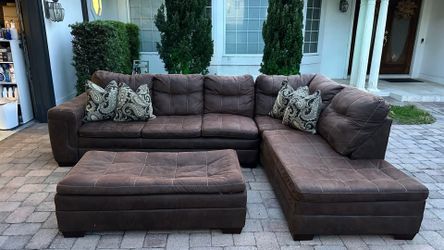 Sofa sectional…. Delivery extra