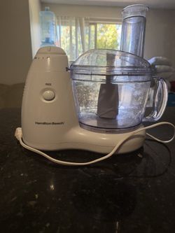 Hamilton Beach electric food processor and chopper