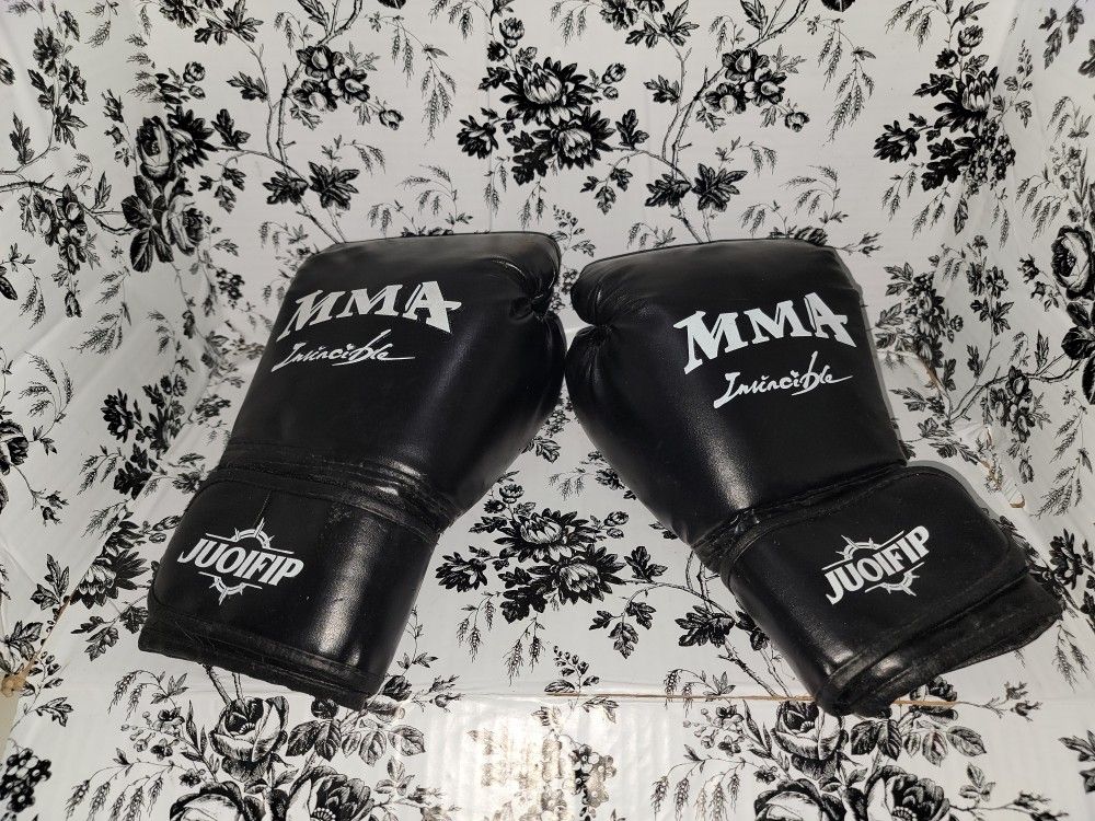 MMA Sparring Gloves with Adjustable Wrist Strap - Training Boxing Glove for MMA UFC Kickboxing Muay Thai & Heavy ...