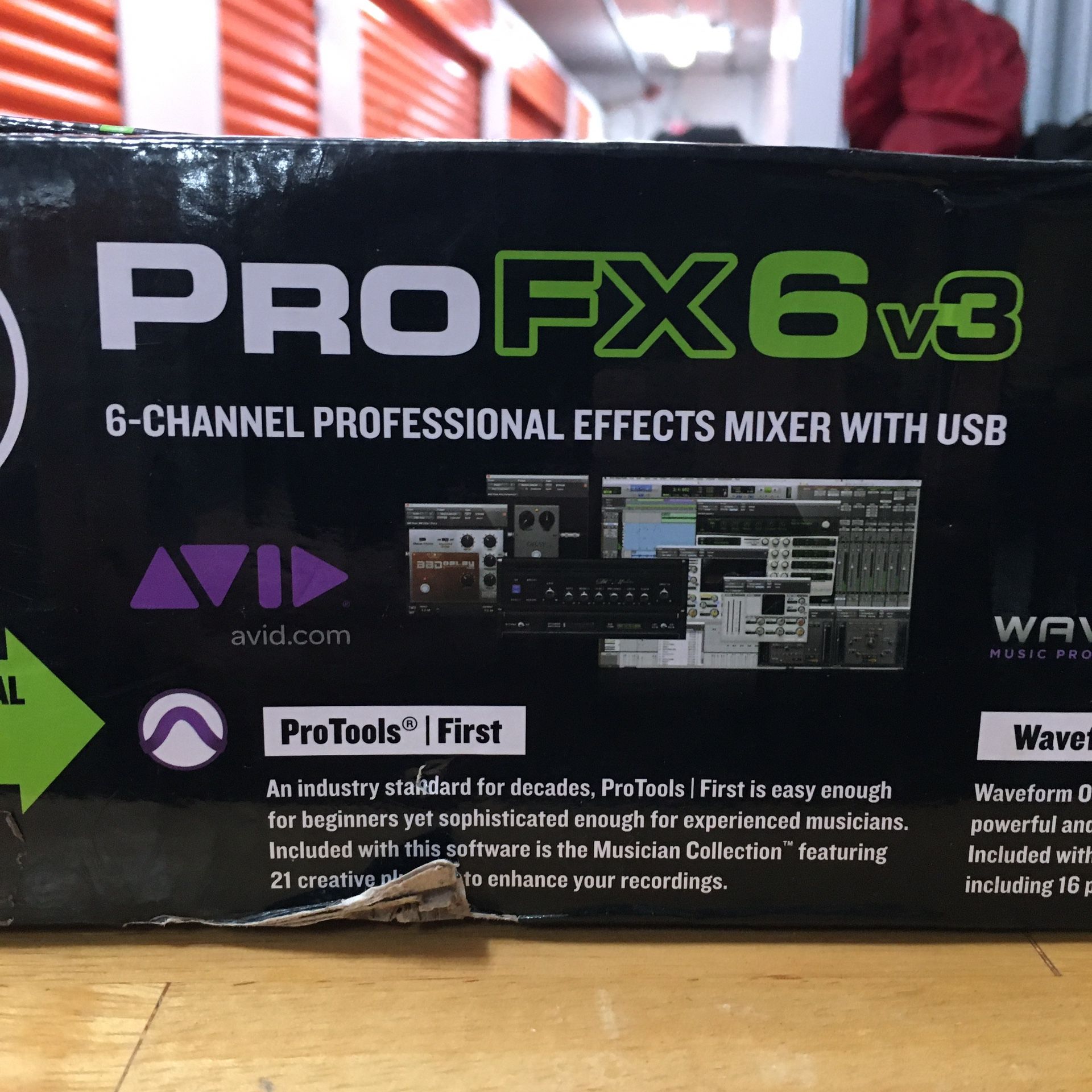 Mackie ProFX6v3 6-Channel Professional Effects Mixer With USB Unit in new condition