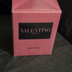 Valentino Perfume