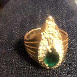 Vintage  Park Lame Pear Cut Rhinestones  Emerald   Green   Size 7  Or 8