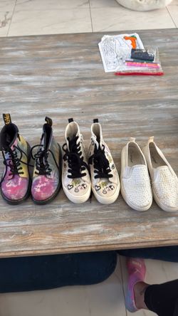Doc Dr 1Martens cat and jack girls shoes size 1
