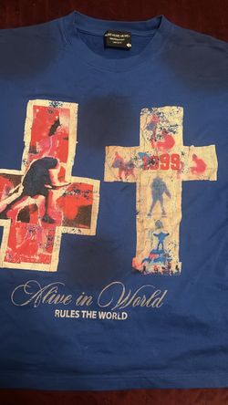 Graphic Tee Size L