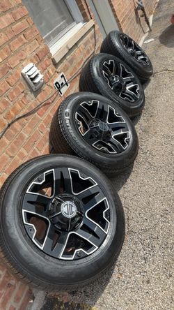 18” rims and tires universal 5x127 bolt patter. Other patter unknown probably 5x114.3 or 5x120