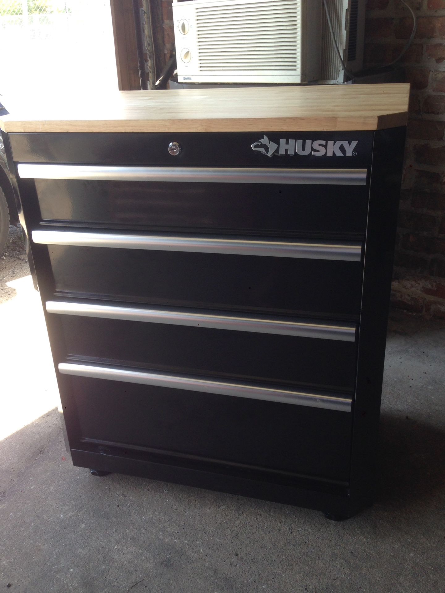 TOOL BOX HUSKY 4 Drawer Steel Garage Base Cabinet