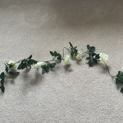 New home decor artificial hanging leaves retail value $25