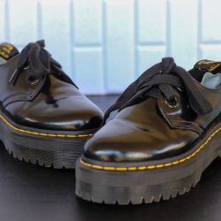 Dr. Martens Holly Platform Oxford – Women’s Size 7

Dr. Martens Holly Platform Oxford shoes in women’s size 7 