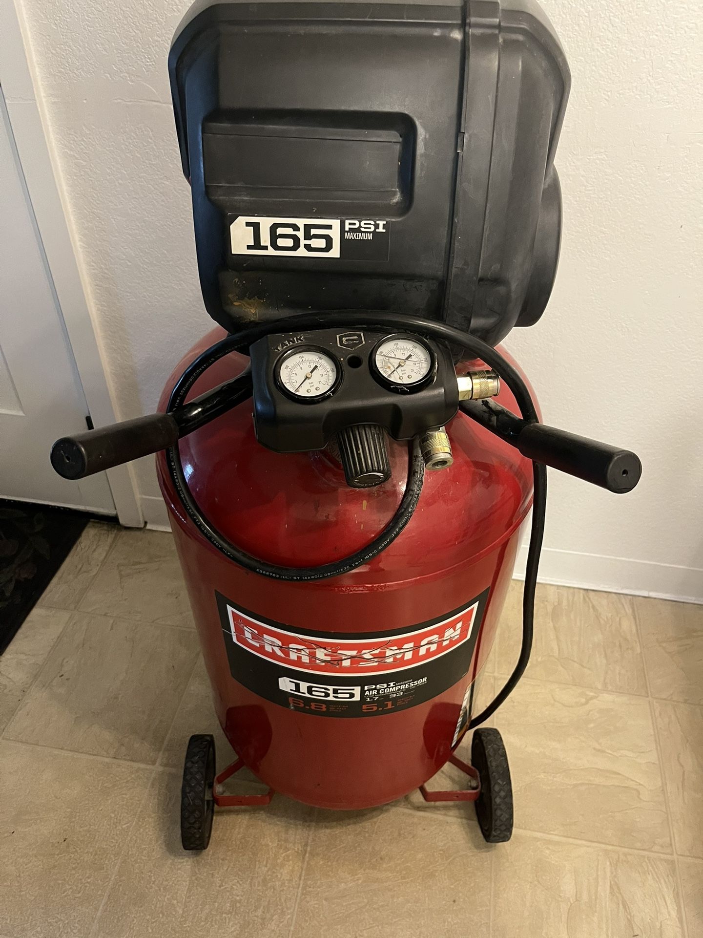 Crasftman Air Compressor 165 Psi 1.7 Hp 33 Gallons