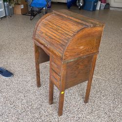 Little Child’s Rolltop Desk