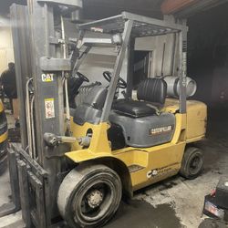 Forklift 
