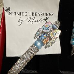 Bluey Family Beaded Pen – Handmade Custom Gift