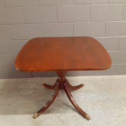 Mersman Vintage Duncan Phyfe Style Mahogany Game Table (Flip Top)

