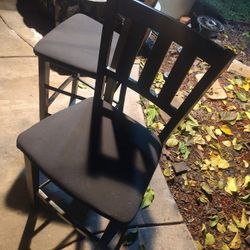 2 Tall /Barstools 15each  30 For Both 