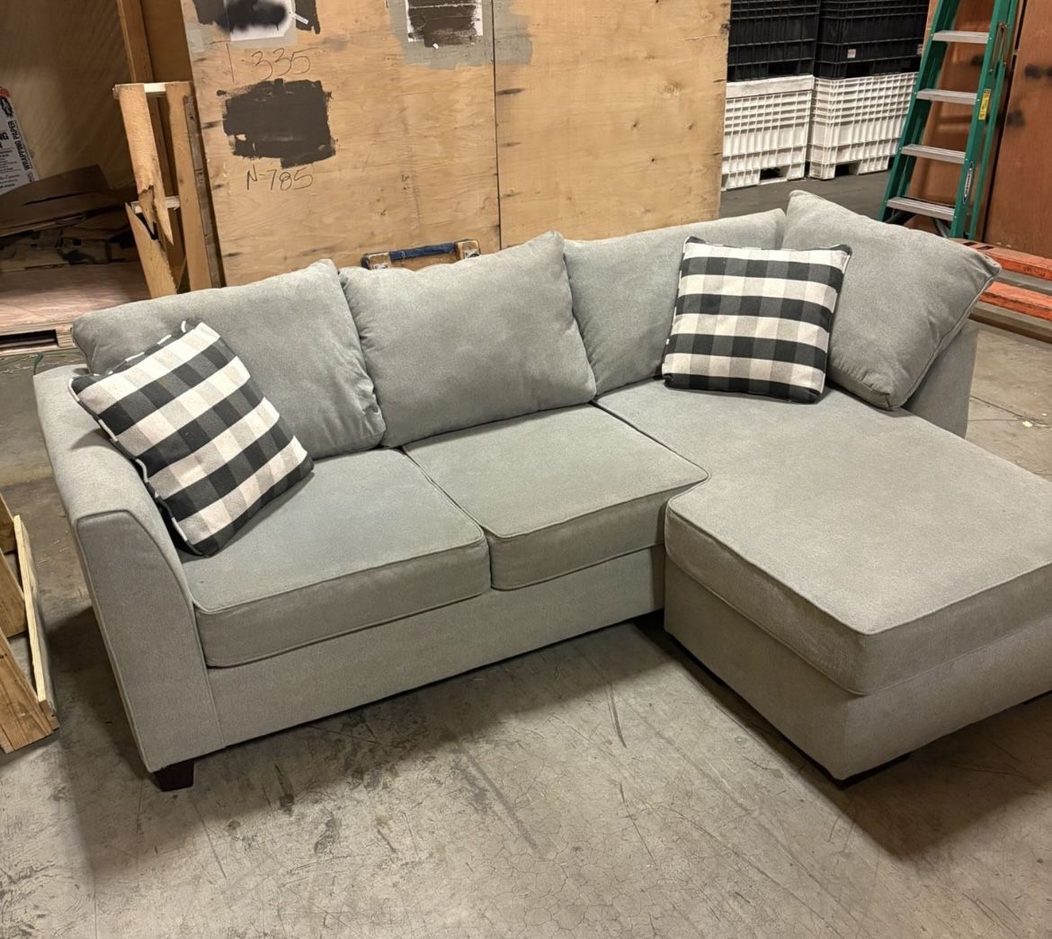 Sectional Couch 