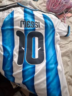 Réplica de argentina de Messi. Size small. I use once.