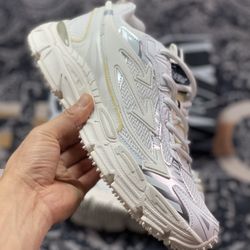 Off-White™ Be Right Back Sneaker BRB 6
