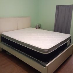 NEW QUEEN-SIZE PILLOW TOP MATTRESS AND BOX SPRING 💤