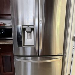 LG French Door Refrigerator 