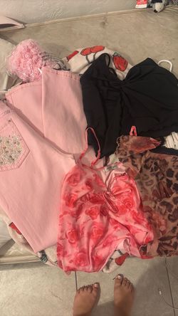 Clothes (new) / good condition