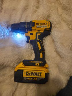 DeWalt drill brushless y batería grande
