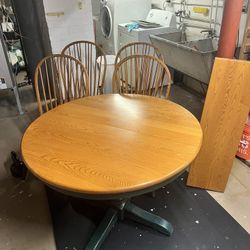 Athol Oak Pedestal Dining Table with Leaves and 4 Chairs