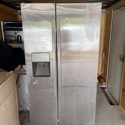 Whirlpool Refrigerator 