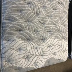✅Clean & Comfy Mattress Brand New Condition✅