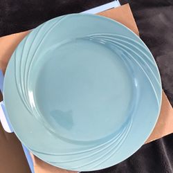 Muti-color dinnerware plates